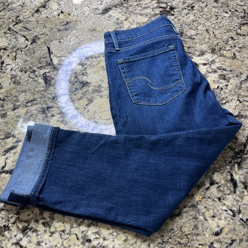 Size 29 Signature Levi Strauss Mid Rise Capri Women’s Denim Jeans Blue NO TAGS - Picture 12 of 12